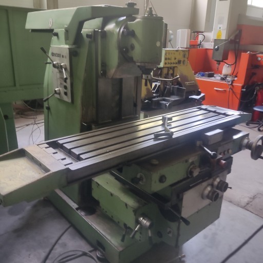 frezarka uniwersalna Fu321 Bulmak Bułgarska