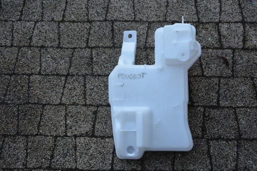 ZBIORNICZEK ZBIORNIK SPRYSKIWACZY PEUGEOT 9820843880
