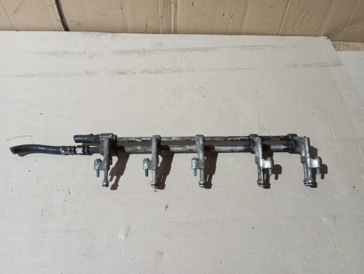 Przewód paliwa listwa wtryskowa 070133317c VW T5 2.5 TDI