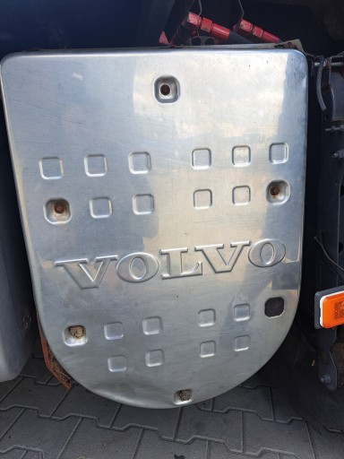 OSŁONA BLACHA KATALIZATORA BOCZNA VOLVO FH FM 9 12 13 EURO 5