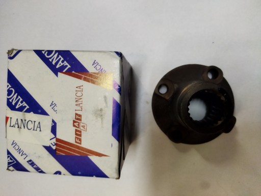 Zabierak Półosi Fiat 126P Maluch Oryginał