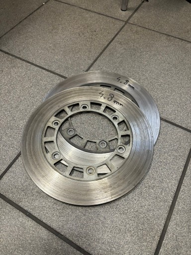 Suzuki GV 700 Madura Tarcze Hamulcowe 4.8mm