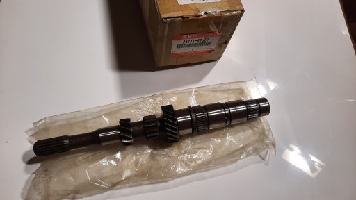 WAŁEK SKRZYNI BIEGÓW SUZUKI SWIFT 24111-62JE1-000