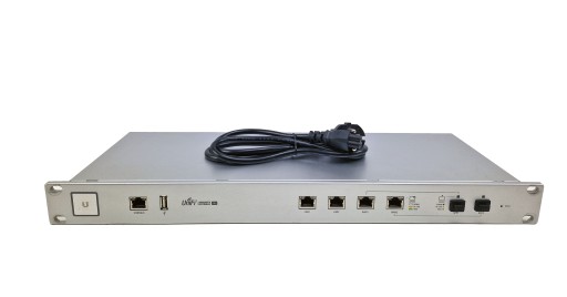 Ubiquiti UniFi Security Gateway Pro USG-PRO-4