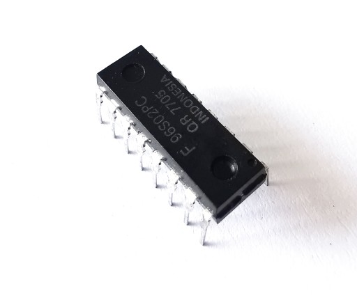 Układ scalony F 96S02PC QR 7705