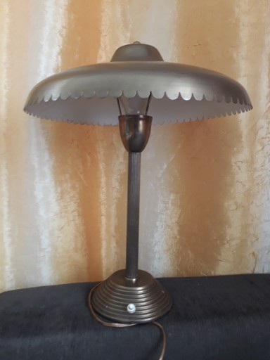 LAMPA TABLE RUSTYKALNA ITALY MOSIĄDZ, ROK 1940.