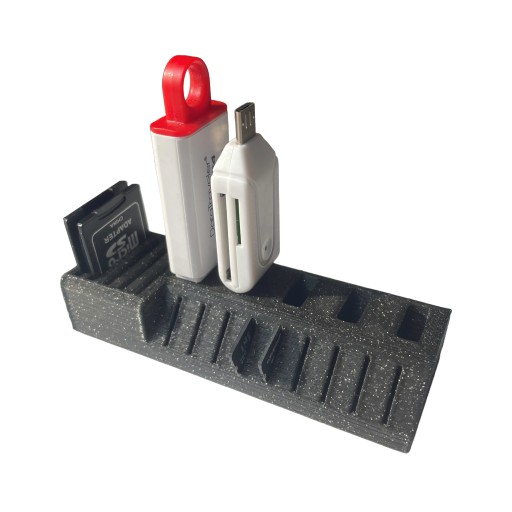 Przybornik organizer 3D karty microSD pendrive USB