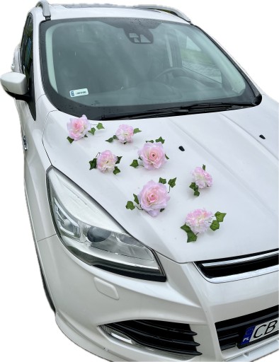 Dekoracja samochodu ozdoby na auto do ślubu róże goździki pudrowy róż