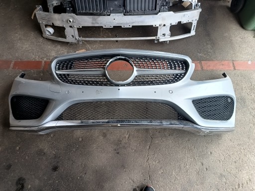 Mercedes 205 amg zderzak przód