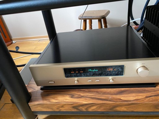 Accuphase C-47