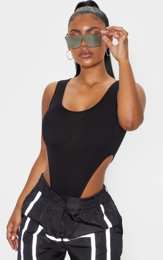 PRETTYLITTLETHING CZARNE BODY OKRĄGŁY DEKOLT NA RAMIACZKACH R.44 B502103