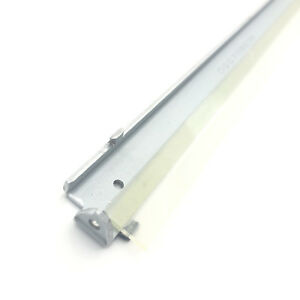Transfer belt cleaning blade do HP CP3520 3525
