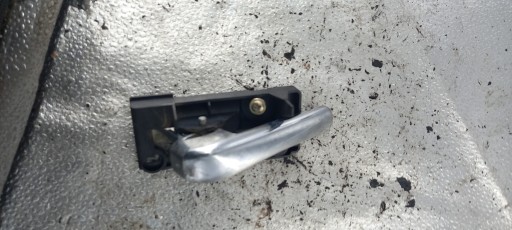 KLAMKA WEWNĘTRZNA PRAWA PRZÓD ALFA ROMEO 147 02R
