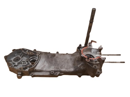 EXPLORER 50 2T KARTER OBUDOWA SILNIKA POŁÓWKA