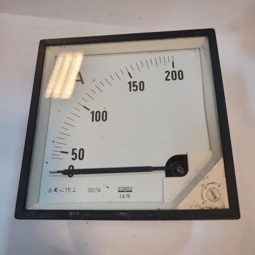 Amperomierz tablicowy LUMEL EA 19 0-200 agregatowy