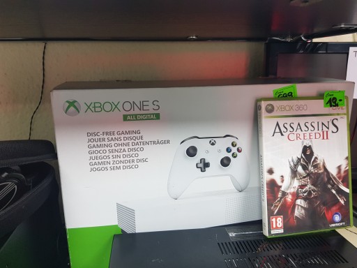 Konsola Xbox One S 1 TB biały + 1 gra