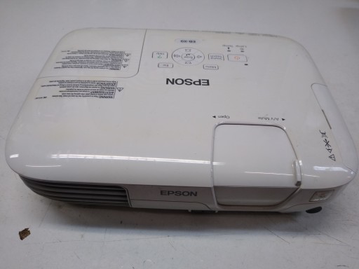 PROJEKTOR RZUTNIK EPSON EB-X9 XGA DO CZYSZCZENIA