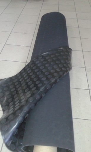 DYWANIK WYKŁADZINA PODŁOGOWA GUMOWA Z MOLETEM KRĄŻKOWYM STOMIL 1230mm