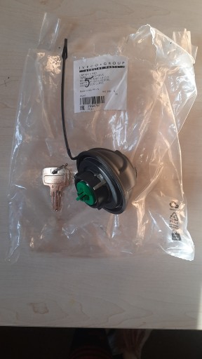 KOREK WLEWU PALIWA Z KLUCZEM IVECO DAILY (1999-2007) 2994797