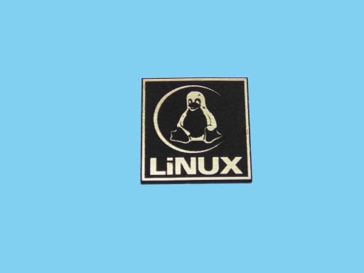 Naklejka Emblemat LINUX złota 20x20mm