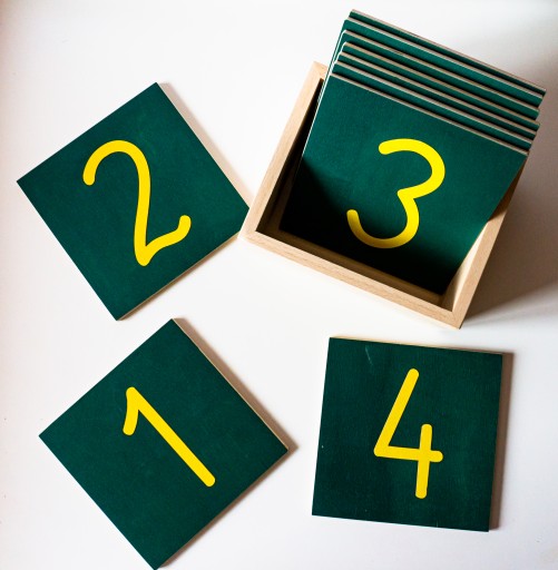 Szorstkie cyfry Montessori