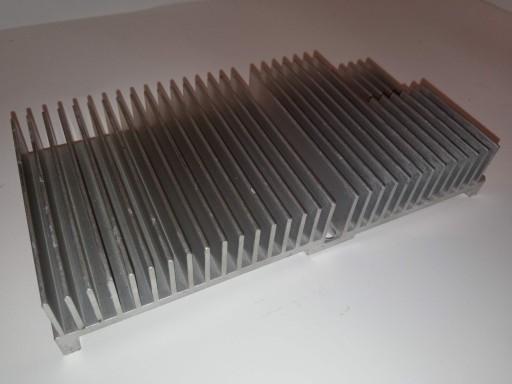 Radiator aluminiowy 161x76x28mm