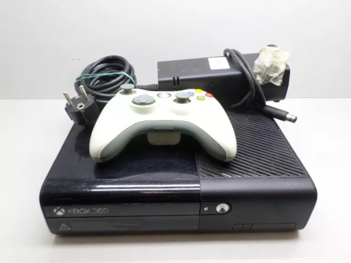 KONSOLA XBOX 360