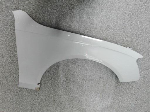 BŁOTNIK PRAWY PRZEDNI - AUDI A4 B8 LS9R