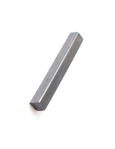 KLIN 4,7x4,7x25 DO KOSIARKI SPALINOWEJ PEZAL PM411P, PM411S
