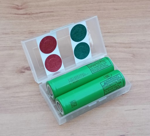 Blistr 2ks akumulátor Li-ion LG INR18650MJ1 + 4x izolační kroužek