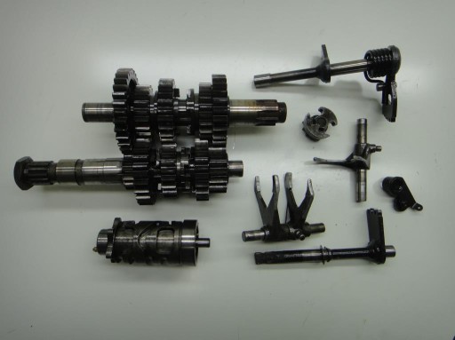 121SD520FGD20 - Коробка передач повна CAGIVA W12 350