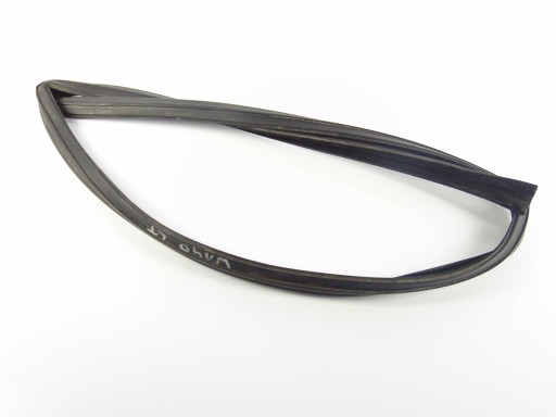 Mercedes W140 внутренняя прокладка ветрового стекла левая задняя