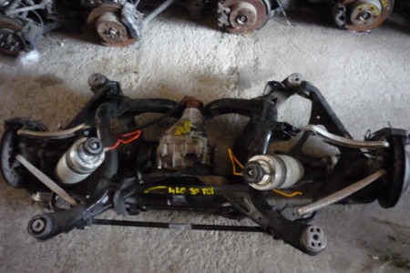 Q-7 3,0 - Задня підвіска audi q7 q7 4l0 3.0 tdi