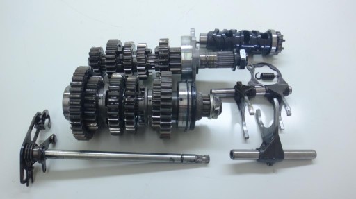 1DG21520DG20 - КОРОБКА ПЕРЕДАЧ В ЗБОРІ YAMAHA MT 07