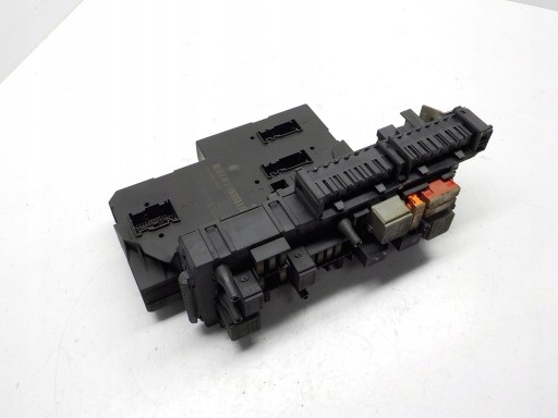 2049001402 2045459032 - Mercedes glk x204 08-15 модуль драйвера sam bsi eu