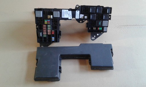 Блок запобіжників jaguar xf --доставка--