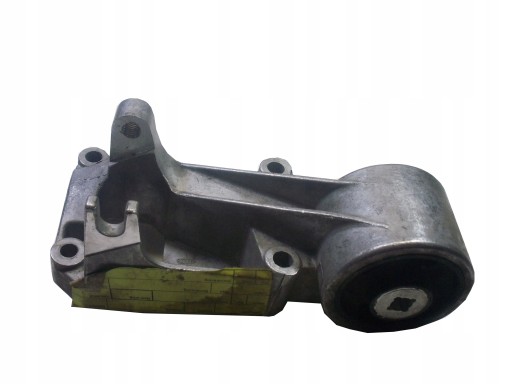 Лапа кронштейн подушка двигуна SAAB 9000 7593205