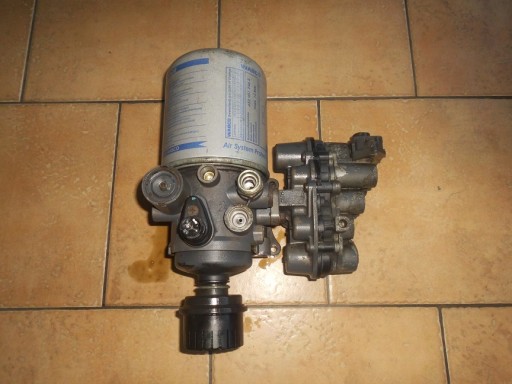 ОСУШИТЕЛЬ ВОЗДУХА ОСЬМИНОГ DAF 95 105 XF 85 CF