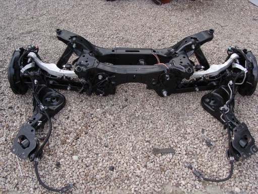 2017r - Балка заднього моста x-trail t32 2017 нова модель!!!