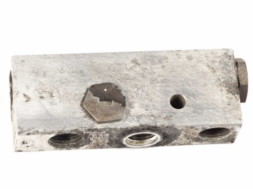 A2203200051 - Mercedes w215 w220 w230 распределитель клапана abc