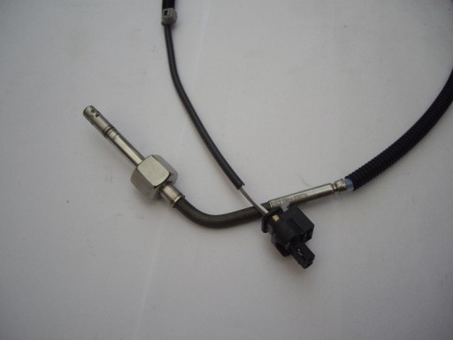 000 905 - Новый датчик температуры mercedes a0009057901