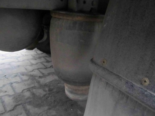 Подушки задней подвески man tgl