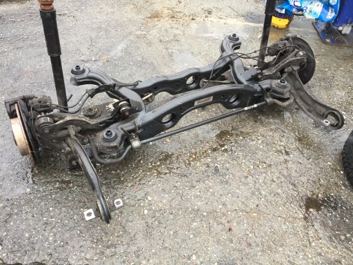 2463505900 - Комплект задньої підвіски mercedes a 176 w 246 cla.