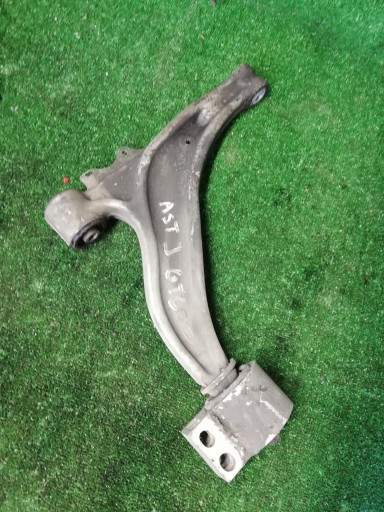 11111111111111111111111111111 - Opel astra j gtc левый правый поперечный рычаг
