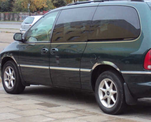 CHRYSLER GRAND VOYAGER 0107 nakładki na błotnik