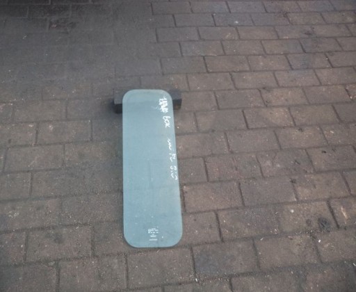 ПРАВОЕ БОКОВОЕ СТЕКЛО VOLVO FL6