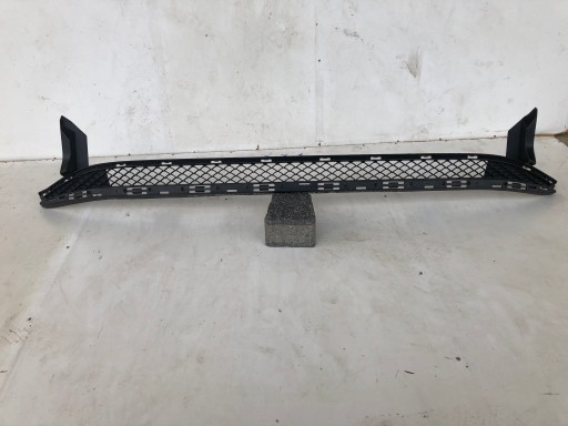 MERCEDES 246 LIFT РЕШІТКА БАМПЕРА