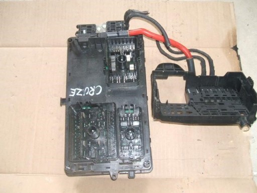 Блок запобіжників cruze bsi 96982039-04