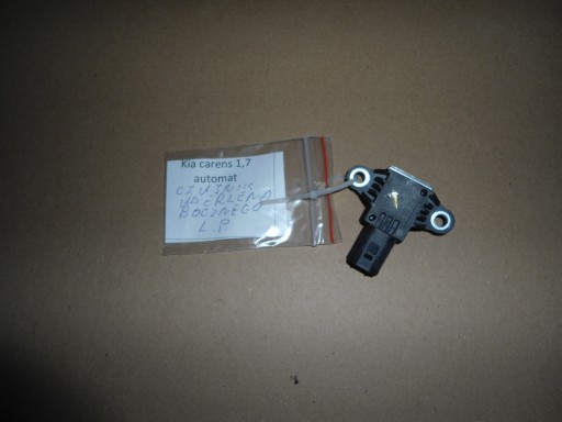 Датчик удара левый передний kia carens iii 2014