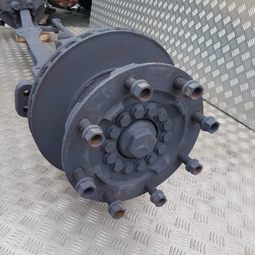 Ступица переднего диска mercedes atego 1223,1217,1523